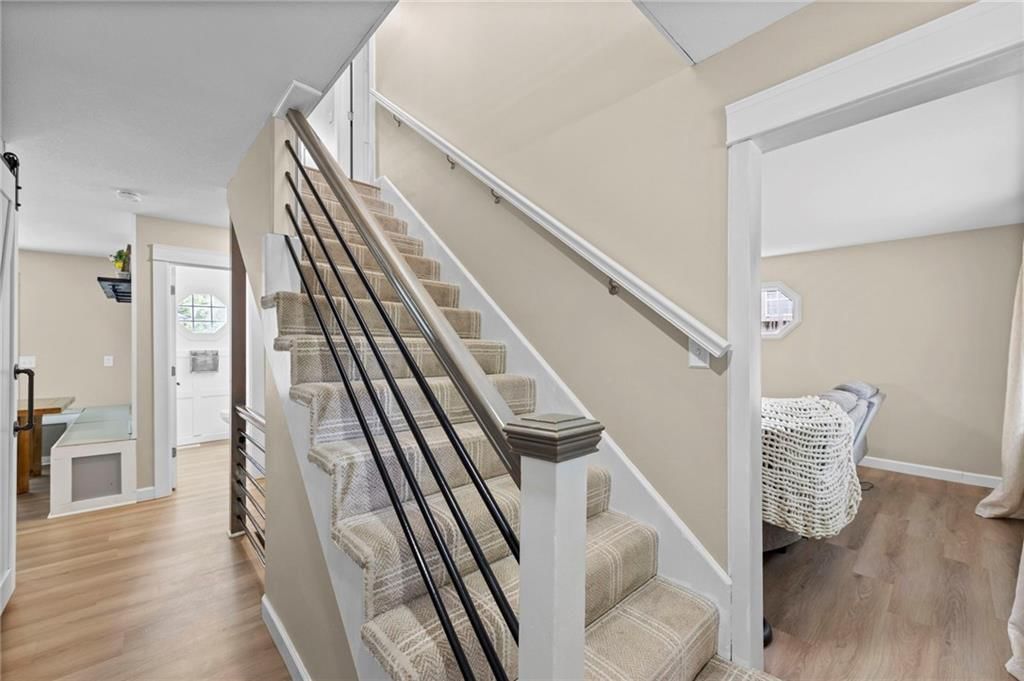 909 E Johnston Circle — photo 4