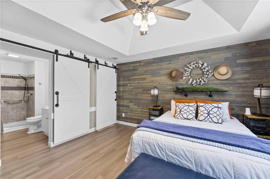 909 E Johnston Circle — photo 23
