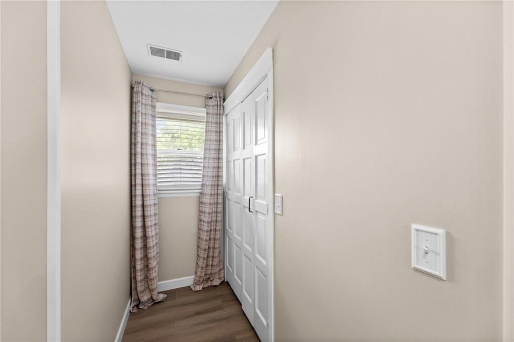 909 E Johnston Circle — photo 26