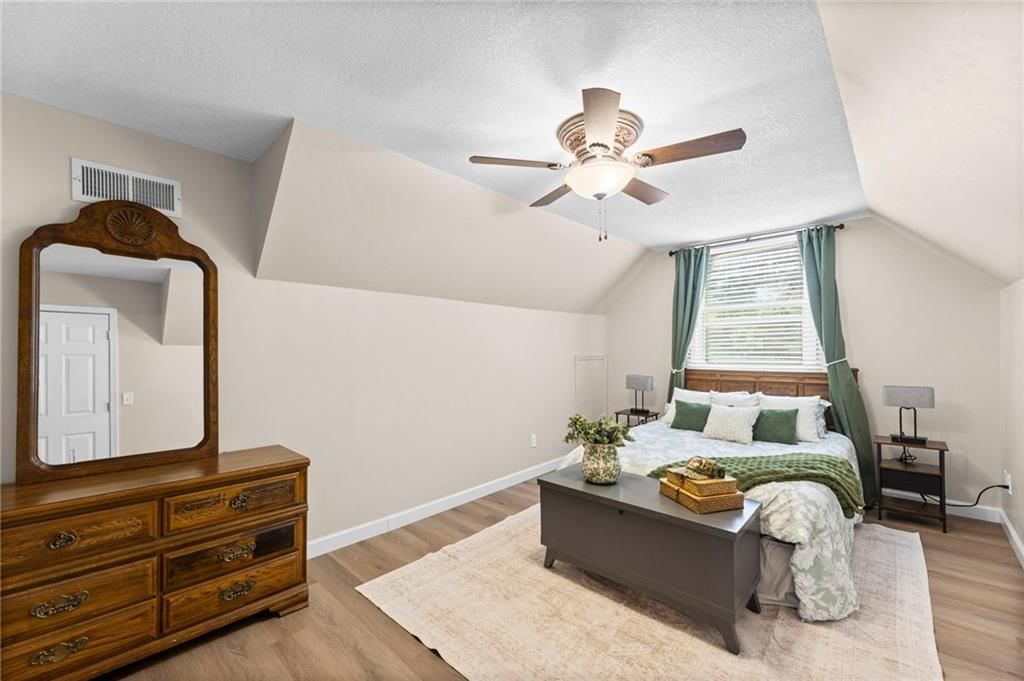 909 E Johnston Circle — photo 34