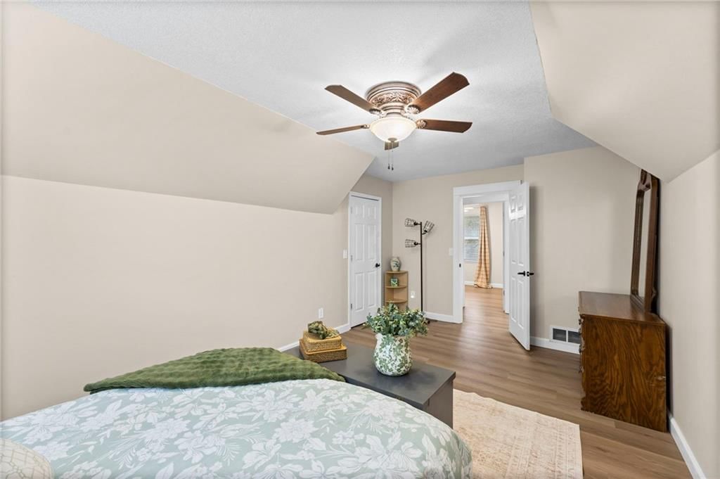 909 E Johnston Circle — photo 35