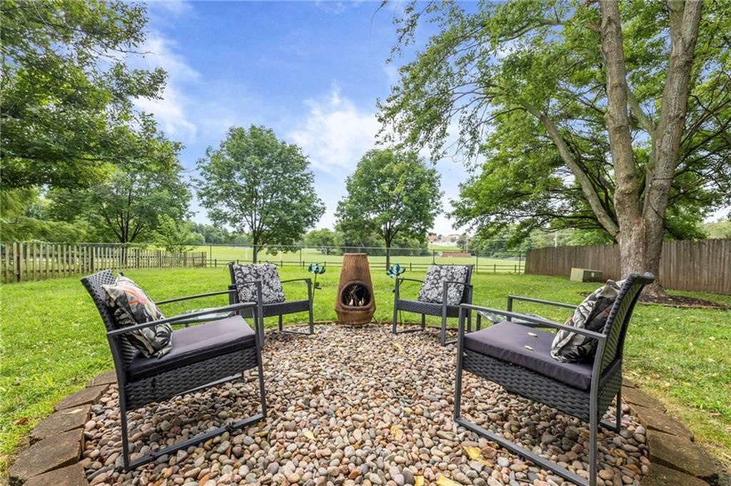 909 E Johnston Circle — photo 51