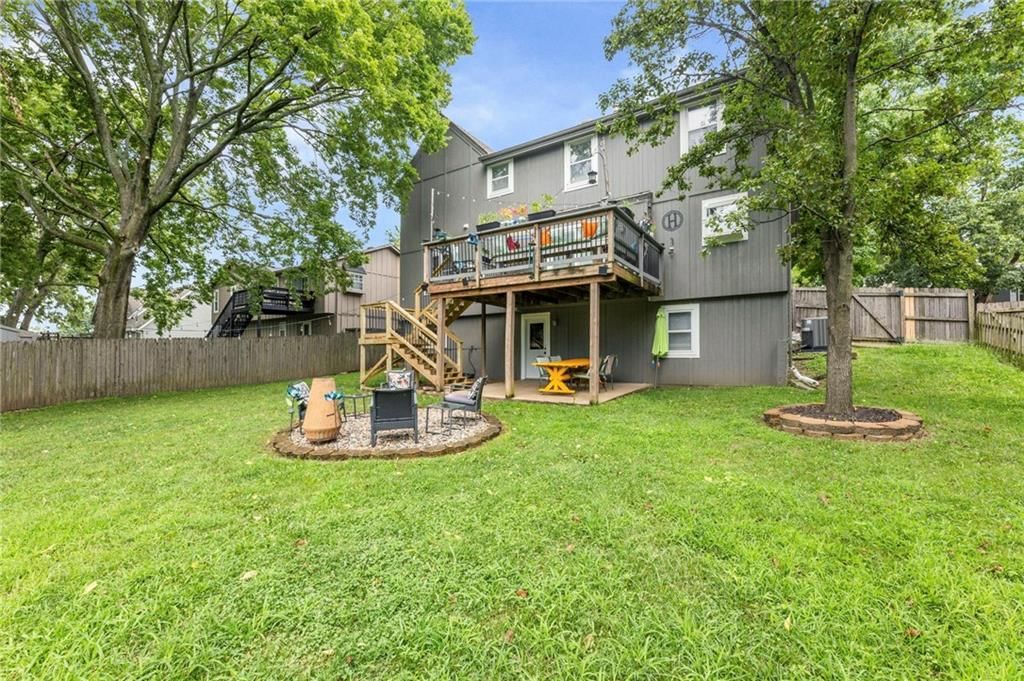 909 E Johnston Circle — photo 54