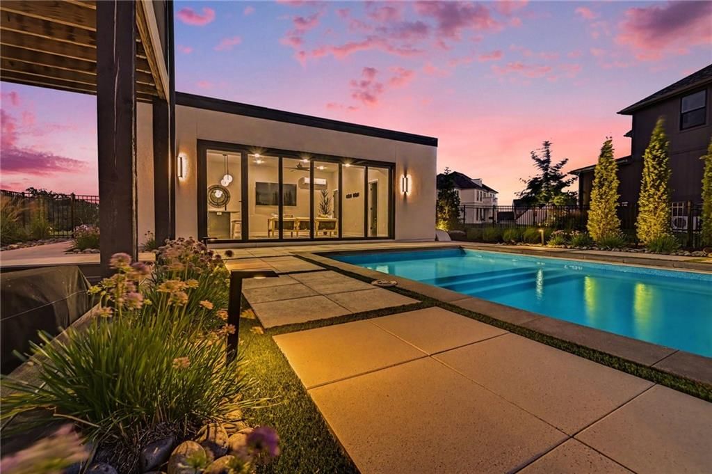 2131 NW Palisades Drive — photo 6