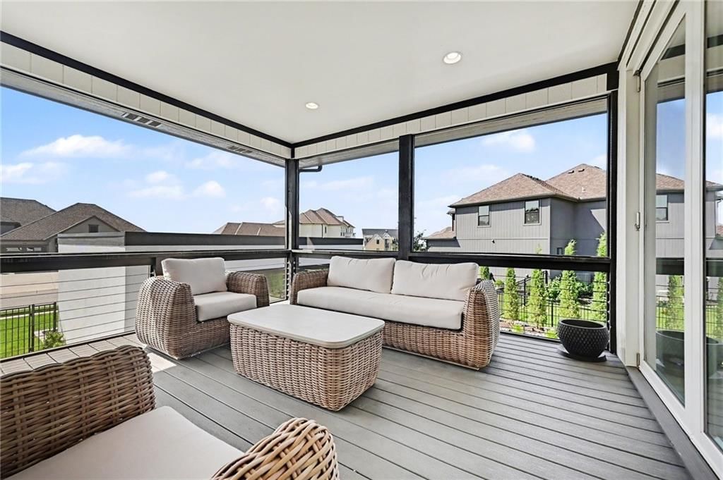2131 NW Palisades Drive — photo 18