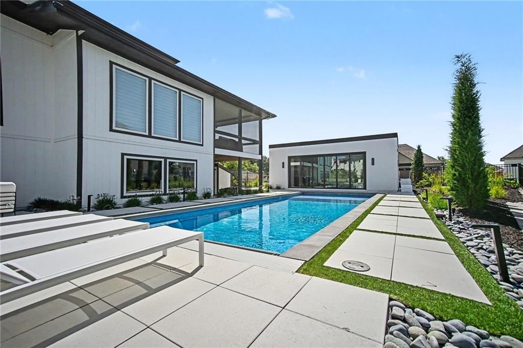 2131 NW Palisades Drive — photo 37