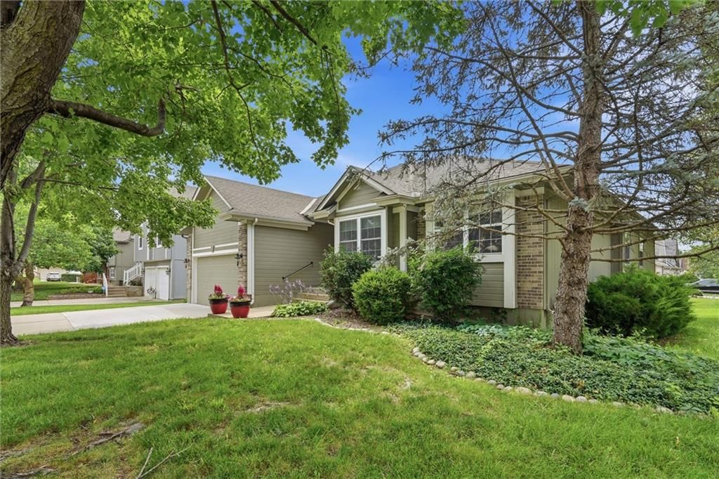 1832 Stonewood Drive — photo 4