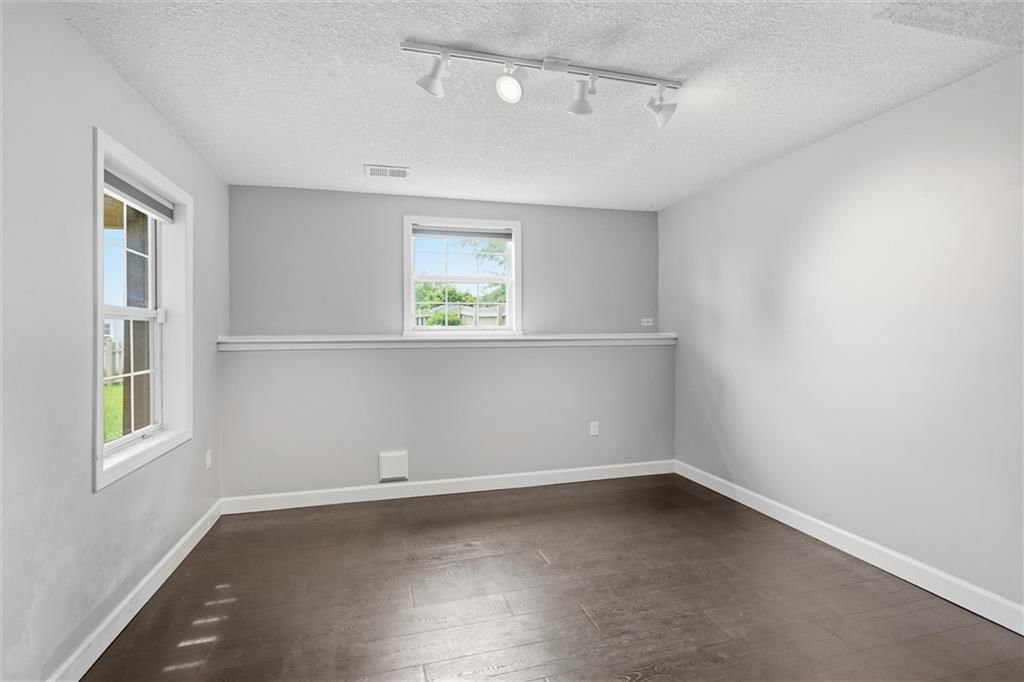 1832 Stonewood Drive — photo 19