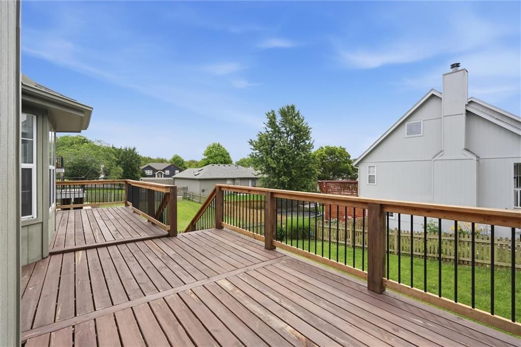 1832 Stonewood Drive — photo 29