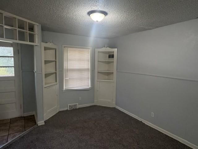3104 E 53RD Street — photo 7