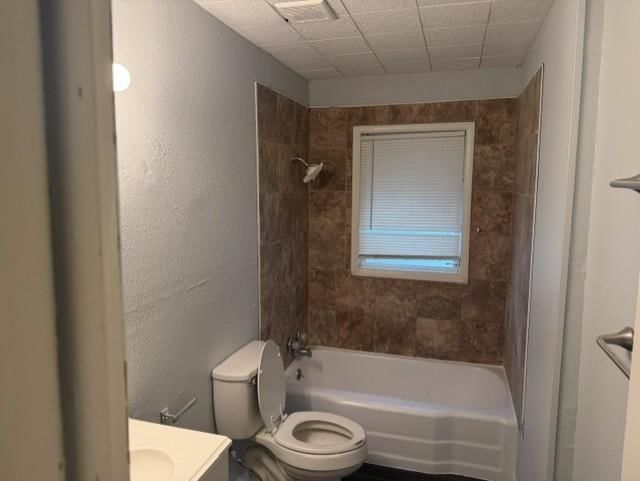 3104 E 53RD Street — photo 16