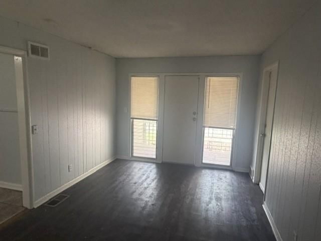 3104 E 53RD Street — photo 17