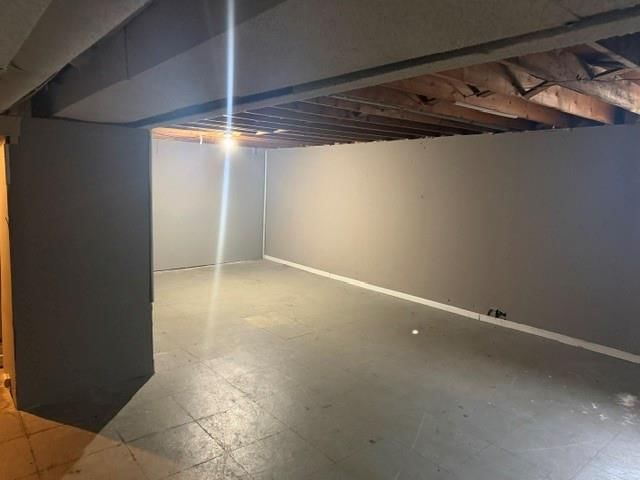 3104 E 53RD Street — photo 18