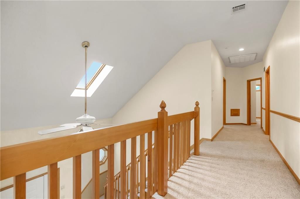 5335 Halsey Street — photo 11