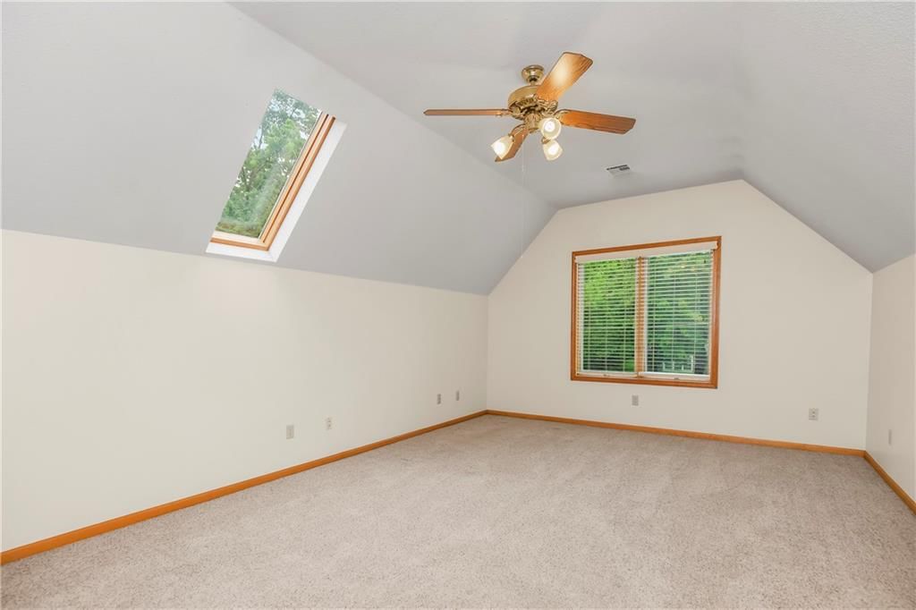 5335 Halsey Street — photo 13
