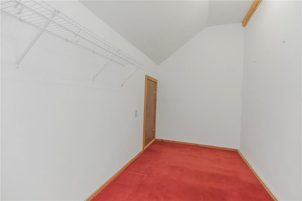 5335 Halsey Street — photo 15