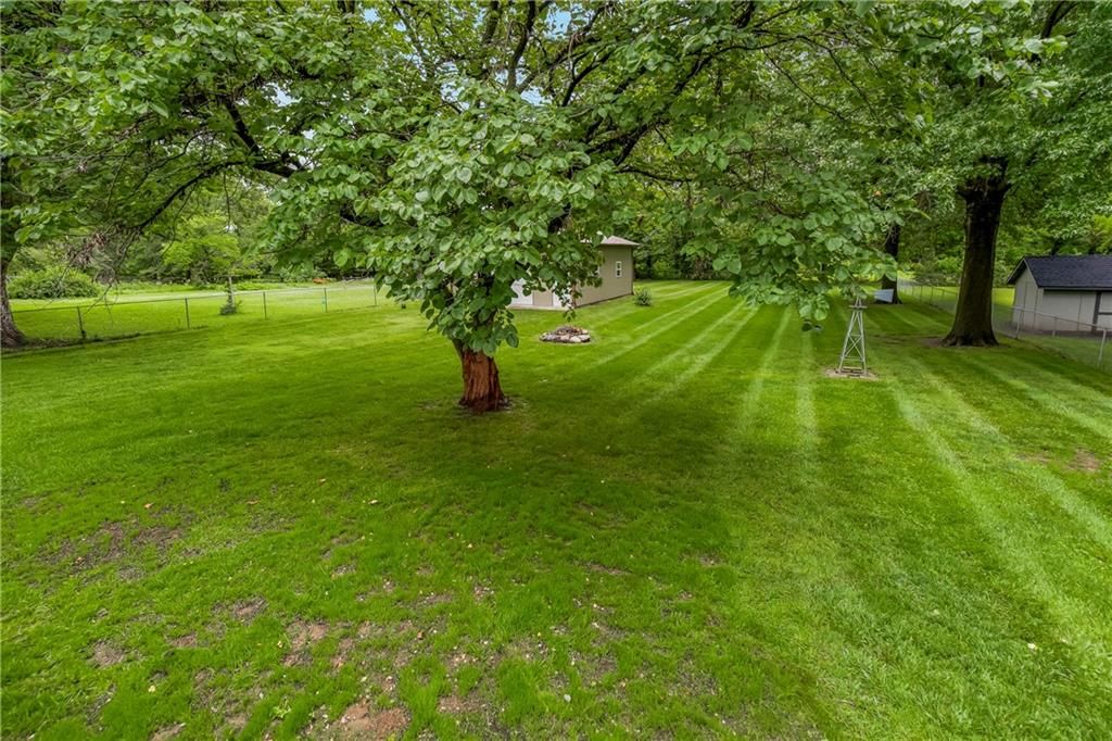 5335 Halsey Street — photo 31