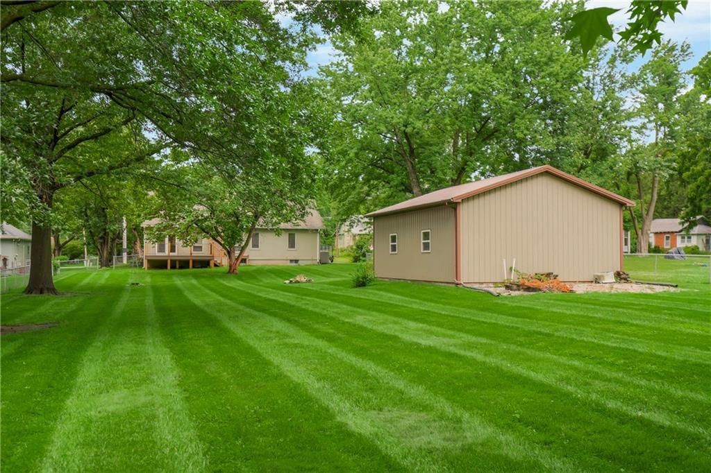 5335 Halsey Street — photo 36