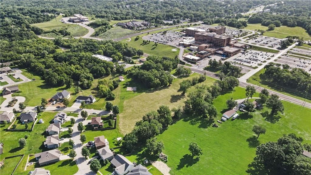 1810 N 90th Street — photo 11