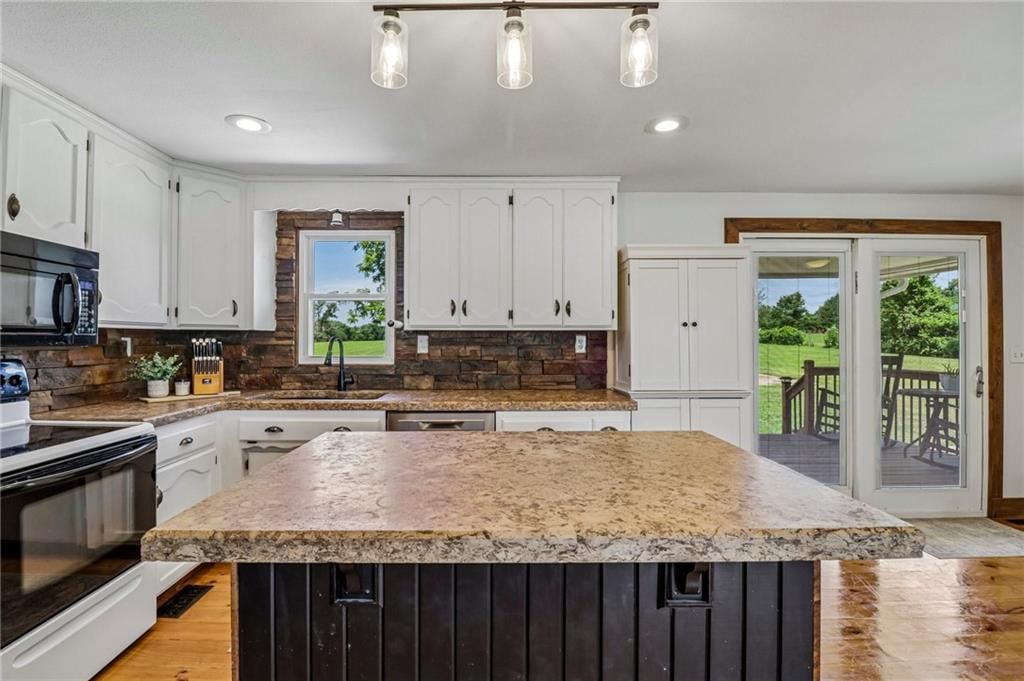18420 S Renner Road — photo 13