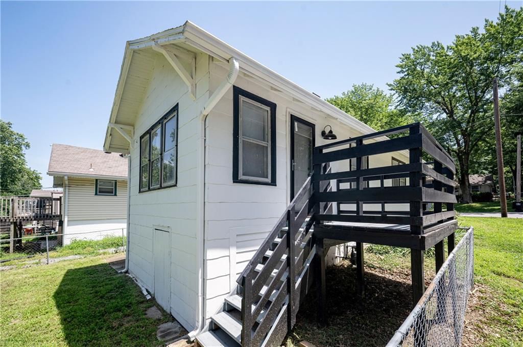 1242 S Hardy Street — photo 20