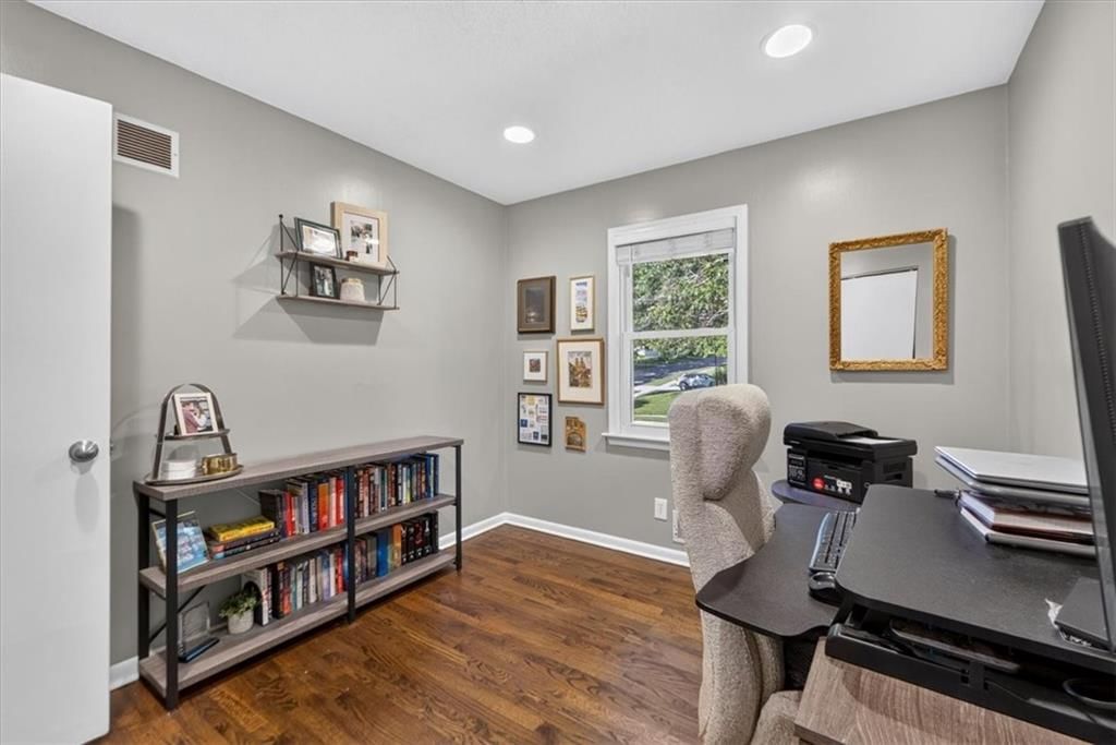 9117 Hayes Drive — photo 18
