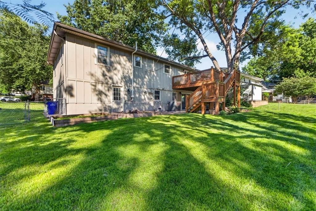 9117 Hayes Drive — photo 26