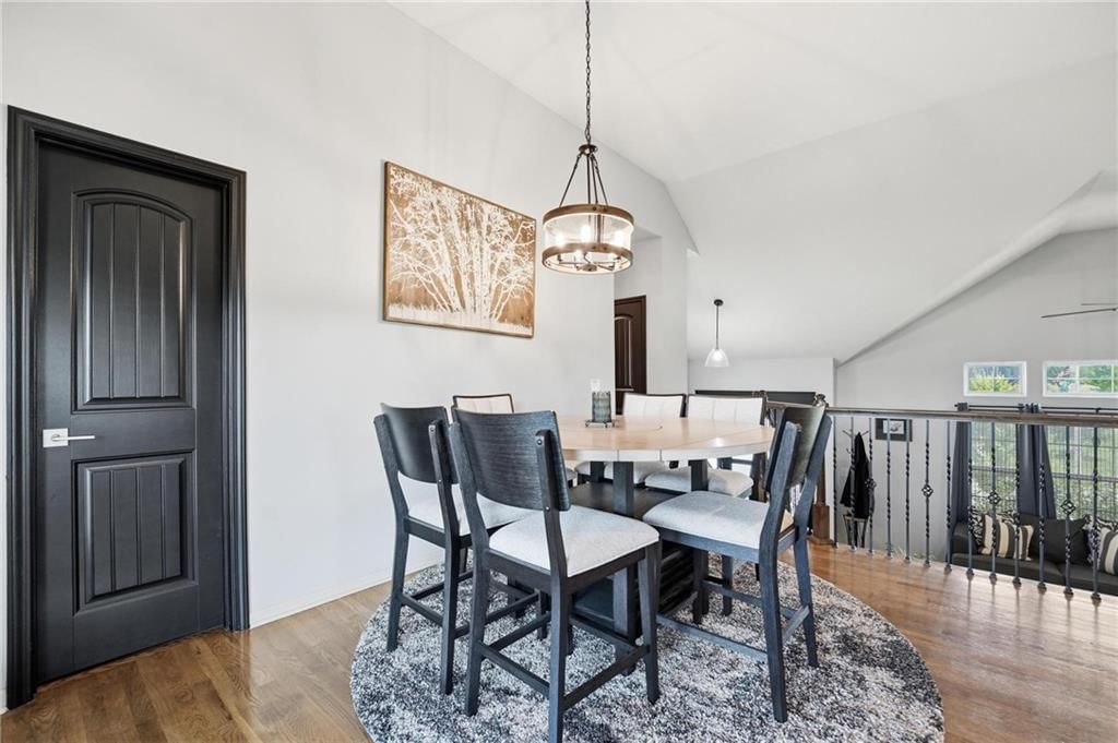 10802 N Oakland Avenue — photo 10