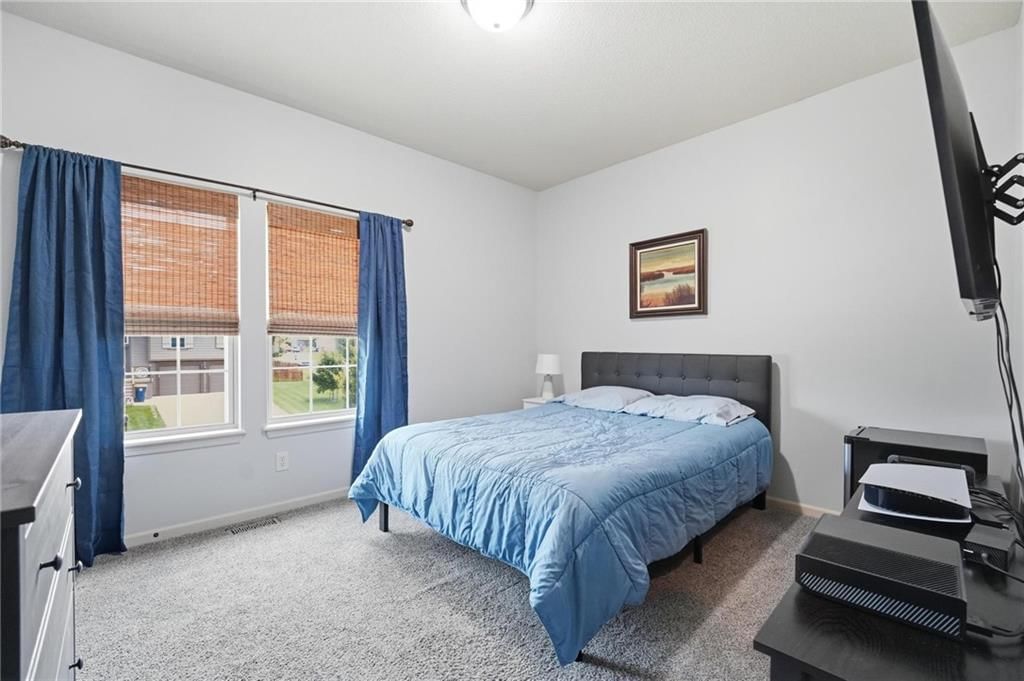 10802 N Oakland Avenue — photo 17