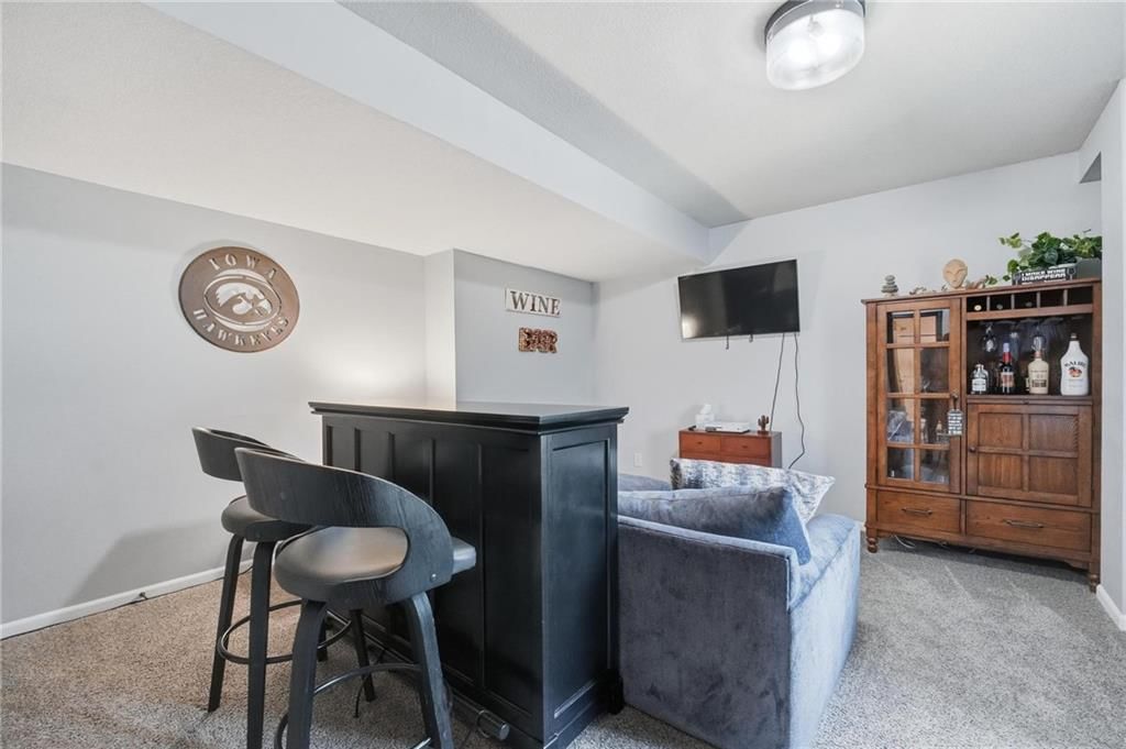 10802 N Oakland Avenue — photo 30