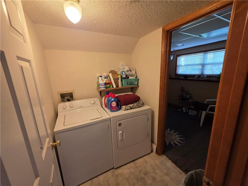 906 Rome Court — photo 19