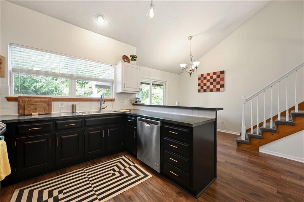 16208 S Sunset Street — photo 11