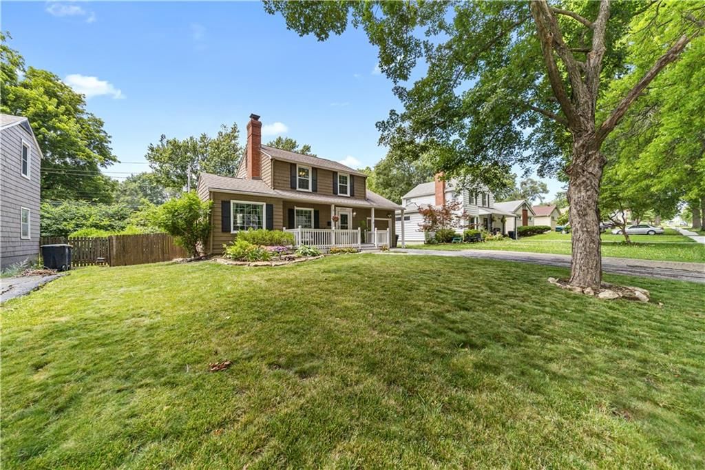 7632 Oak Street — photo 3