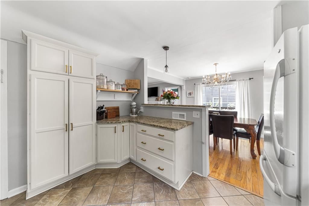 7632 Oak Street — photo 16