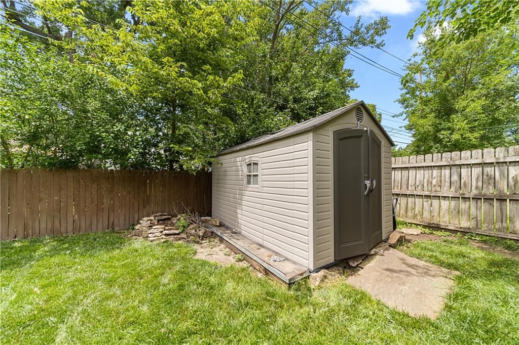 7632 Oak Street — photo 37
