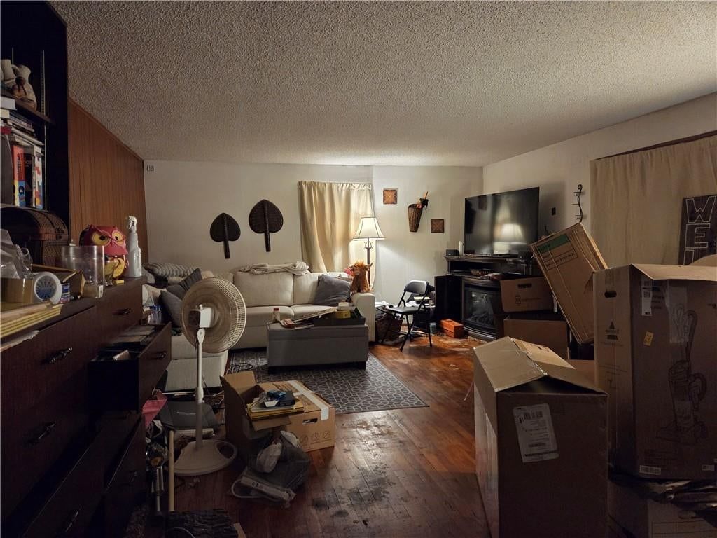 3833 Ruby Avenue — photo 2