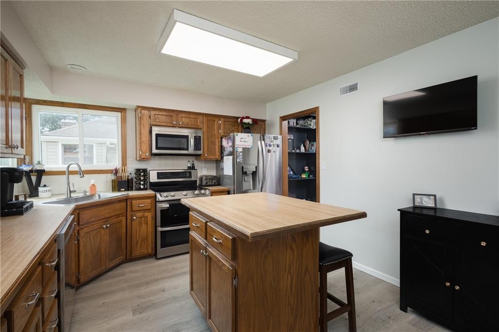 3700 SW 11th Street — photo 15