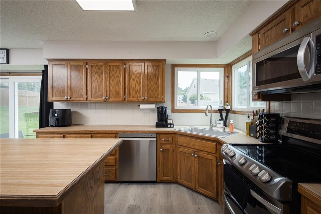 3700 SW 11th Street — photo 17