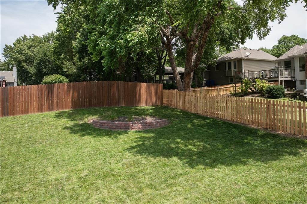 3700 SW 11th Street — photo 38