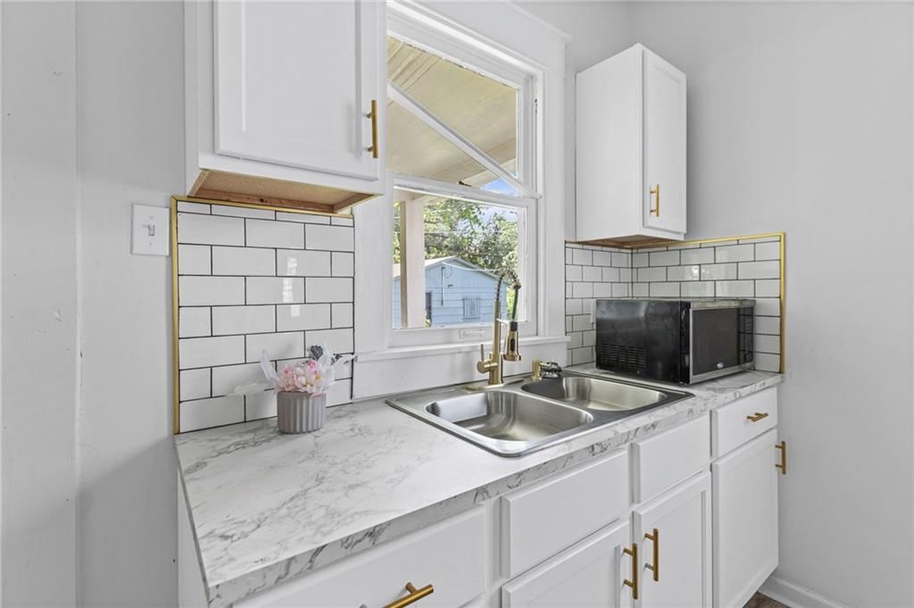 805 Spruce Avenue — photo 9