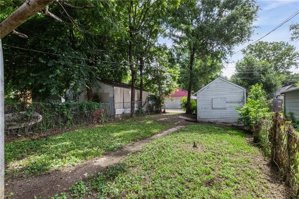 805 Spruce Avenue — photo 24