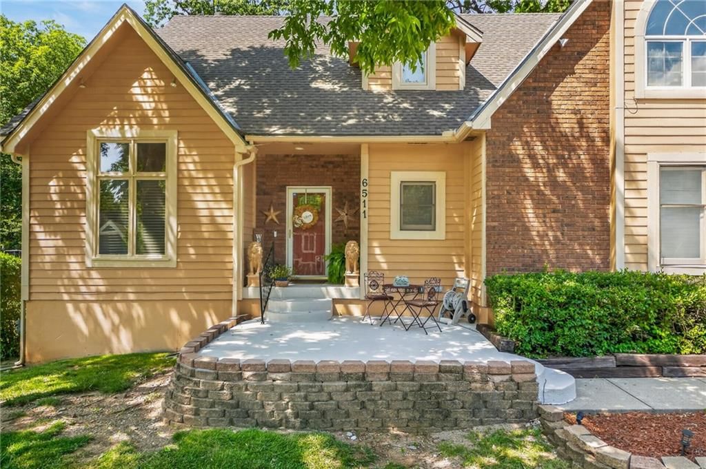 6511 Ridgeway Avenue — photo 2