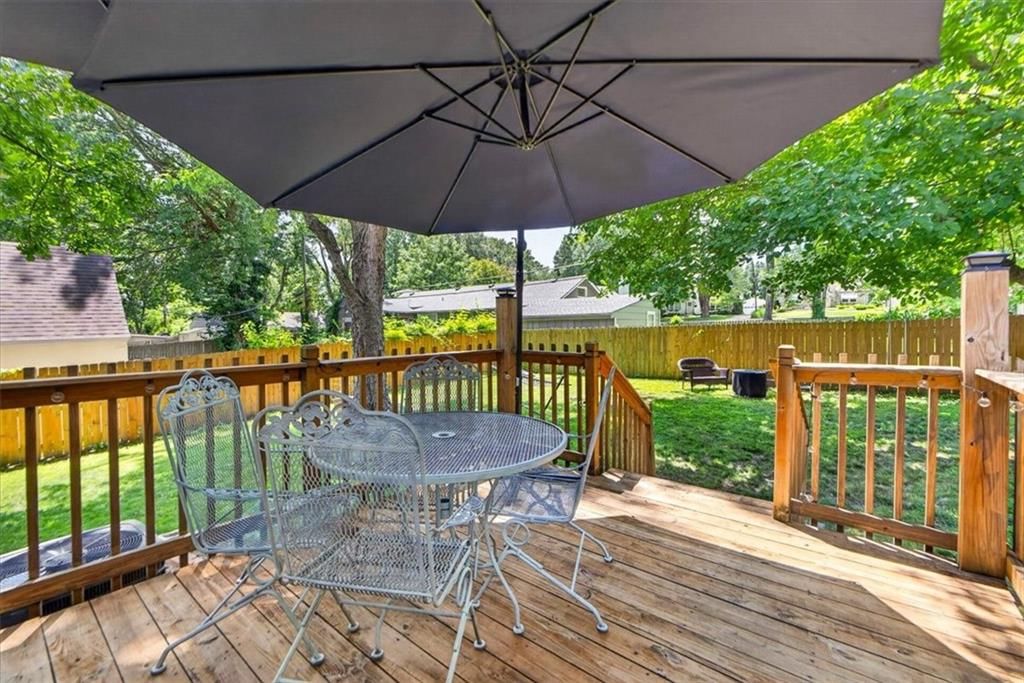 5718 Maple Street — photo 20