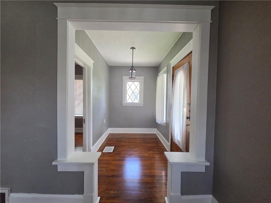 628 S Ash Avenue — photo 4