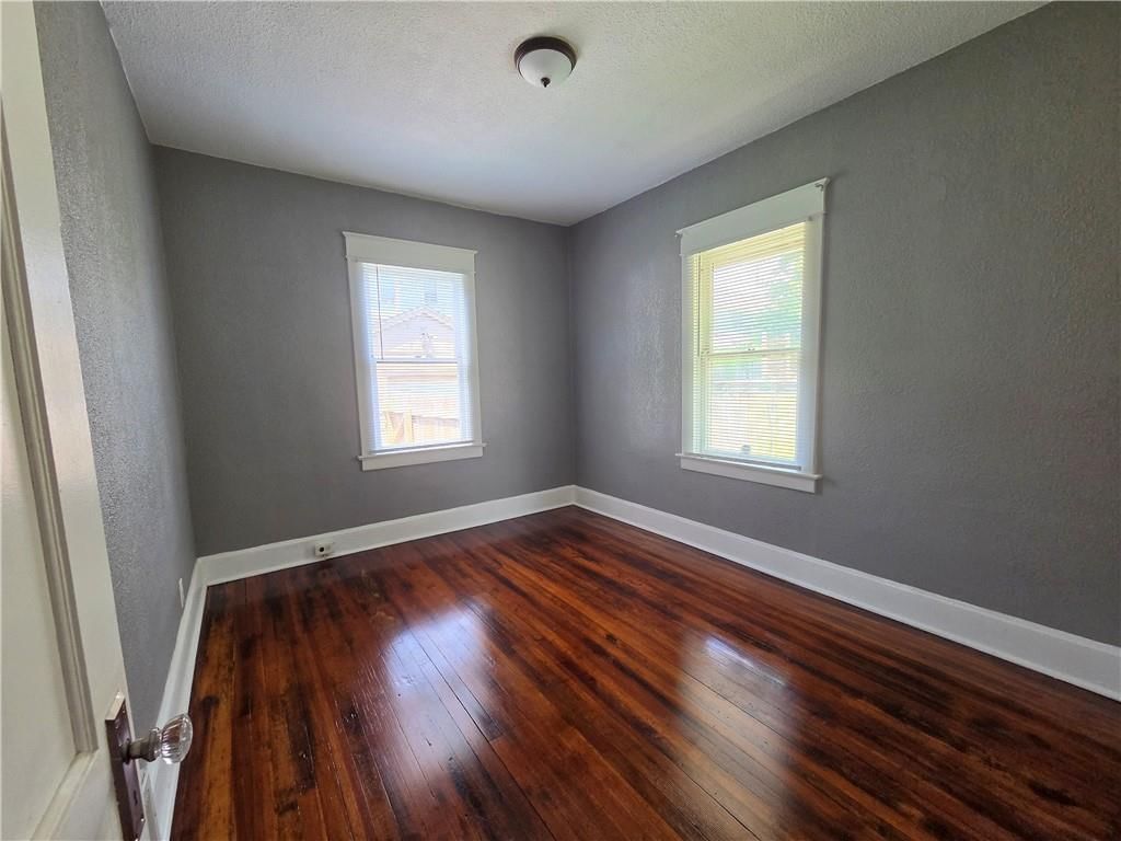 628 S Ash Avenue — photo 11