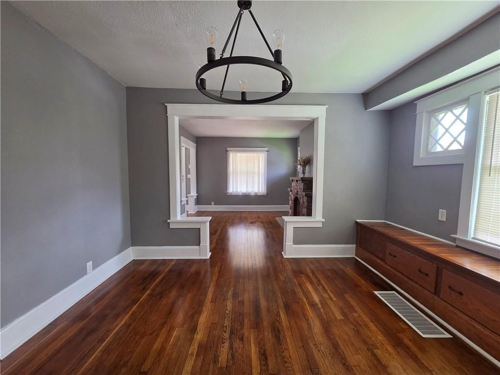 628 S Ash Avenue — photo 17