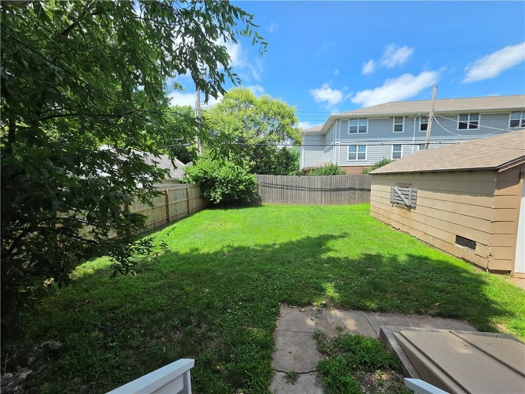628 S Ash Avenue — photo 23