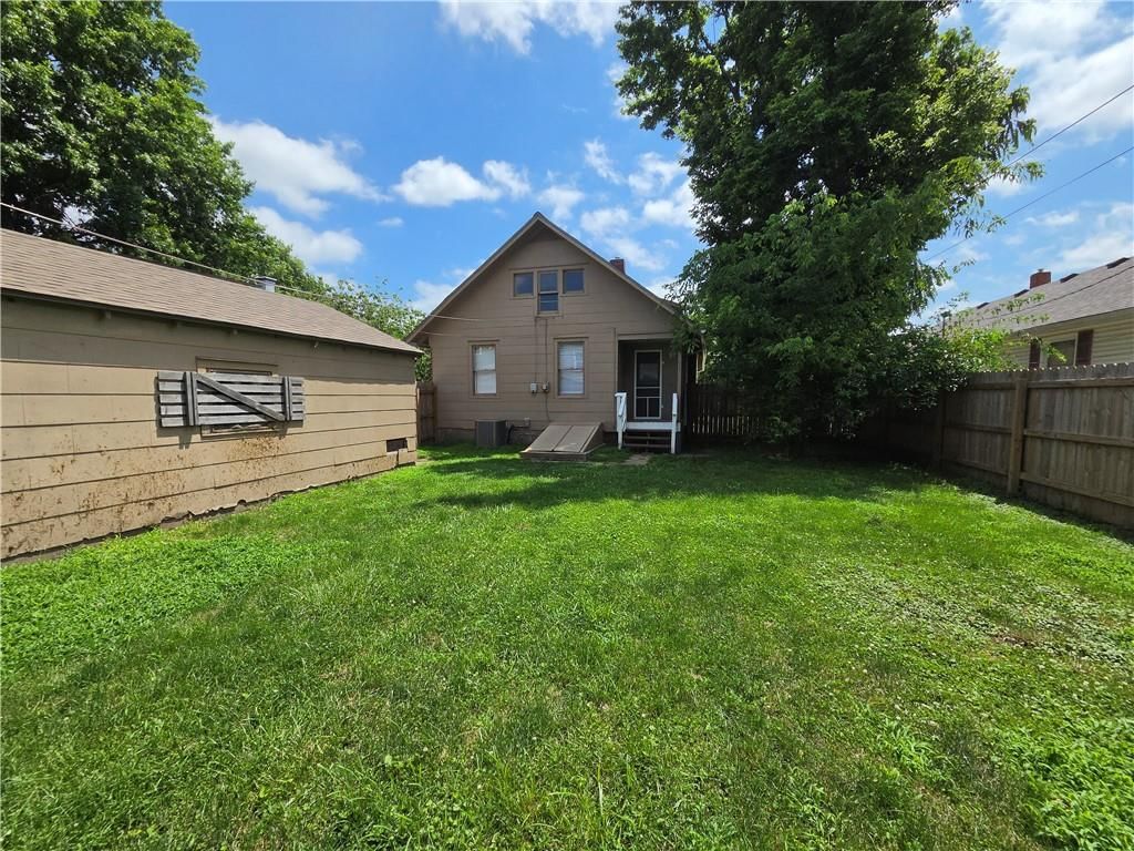 628 S Ash Avenue — photo 24