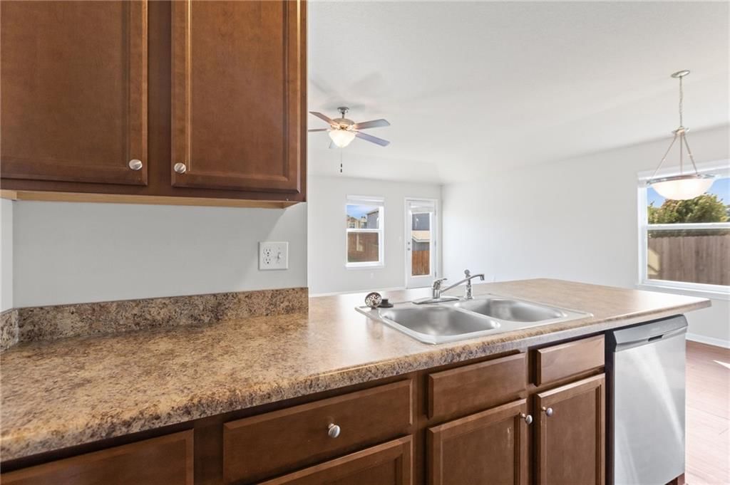17168 S Pratt Street — photo 12