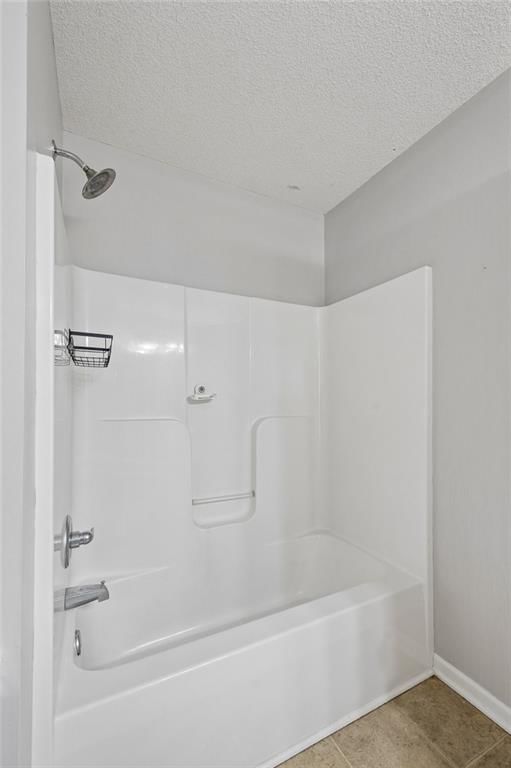 404 NW Europa Drive — photo 24